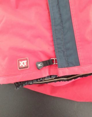 Pantalón de esquí Spyder rojo . Ropa ski.