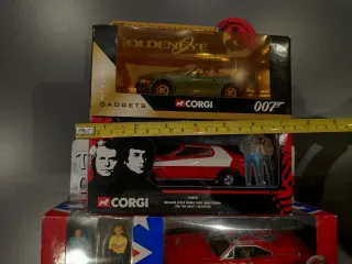 Modellini Corgi 007 e Hazzard e Gran Torino
