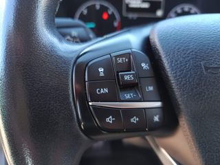 Ford Transit CUSTOM MHEV COMBI 9 PLAZAS 130 CV ECO