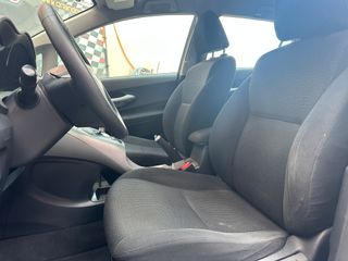 TOYOTA Auris 1.8 Hybrid Active