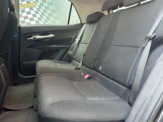 TOYOTA Auris 1.8 Hybrid Active