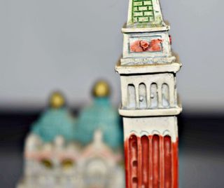 Figura Plaza San Marcos Venecia