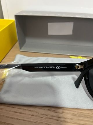 Gafas de sol Hawkers negras nuevas