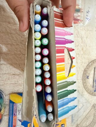 Conjunto de Material de desenho e pintura