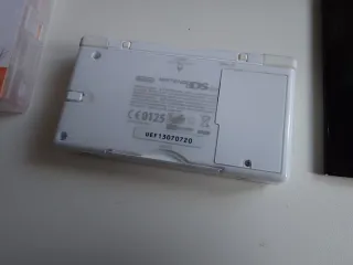 Nintendo DS Lite Bianca + Gioco Brain Training