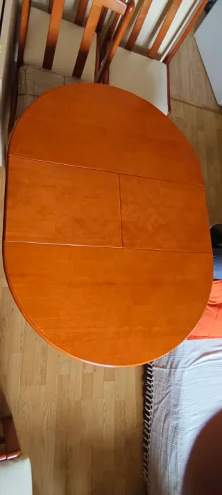 Mesa redonda extensible de madera