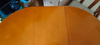 Mesa redonda extensible de madera