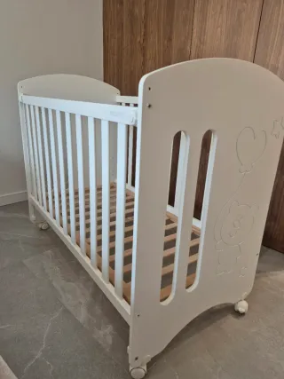 Cuna de madera lacada blanca, Marca mi cuna