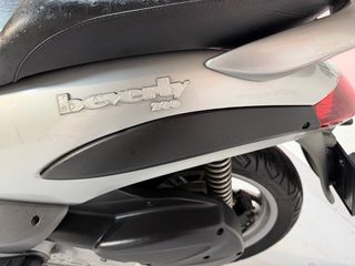 Piaggio beverly 200 año 2002