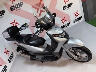 Piaggio beverly 200 año 2002