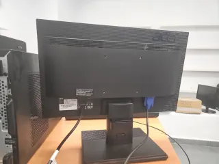 Ordenador Acer Aspire Torre, Monitor y Teclado