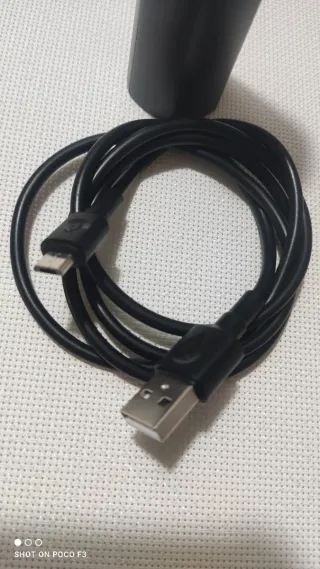 Batería Externa POWERADD Portátil + cable.