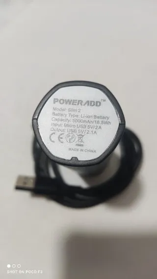 Batería Externa POWERADD Portátil + cable.