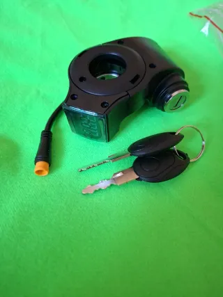 Interruptor Batería Ebike con Llaves