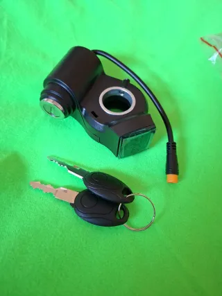 Interruptor Batería Ebike con Llaves