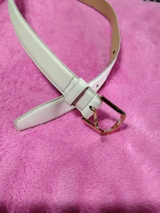 Cinturón blanco y dorado comunión