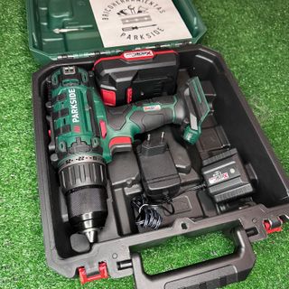 Taladro Parkside 20V con maletín y accesorios