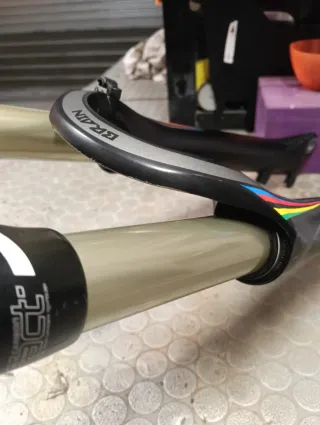 Suspensión Delantera MTB Specialized 26"