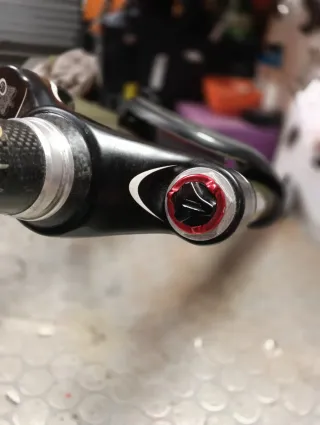 Suspensión Delantera MTB Specialized 26"