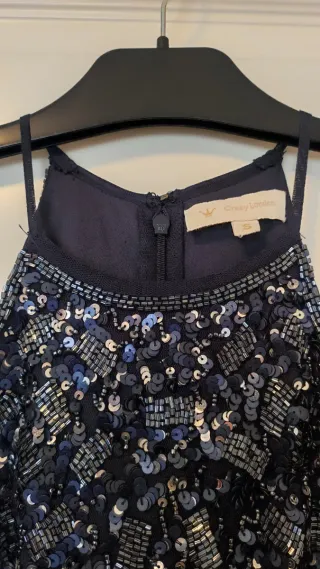 Vestido azul noche lentejuelas y tul