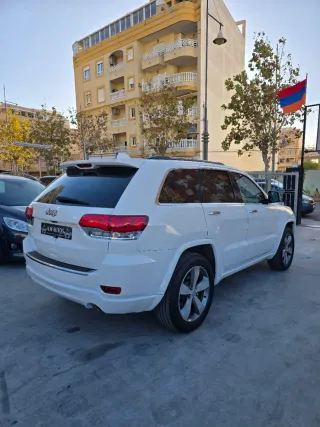 Jeep Grand Cherokee 2016