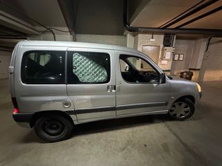 Aislante Ventanas Peugeot Partner/Berlingo