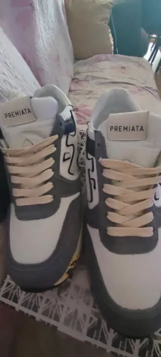 Playeras Premiata Icon Gris y Blanco