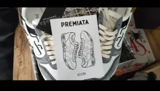 Playeras Premiata Icon Gris y Blanco