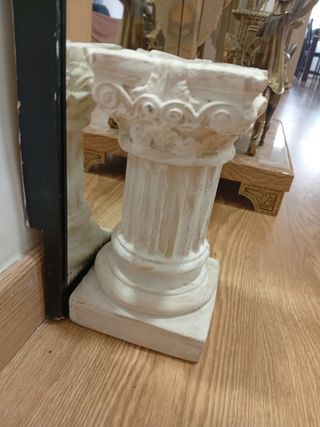 Columna romana decorativa