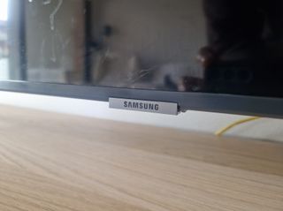 Samsung Smart TV 43” 4K UHD UE43AU7105