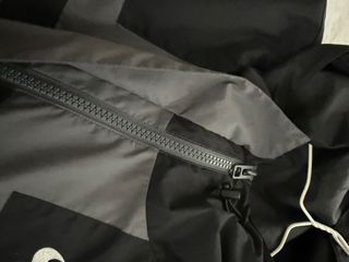 Cortavientos Nike Air Negro y Gris