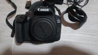 Cámara Réflex Canon EOS 2000D Negra con wifi y nfc