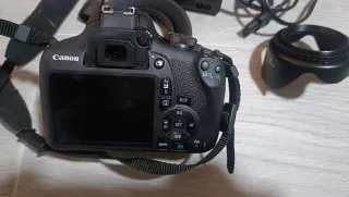 Cámara Réflex Canon EOS 2000D Negra con wifi y nfc