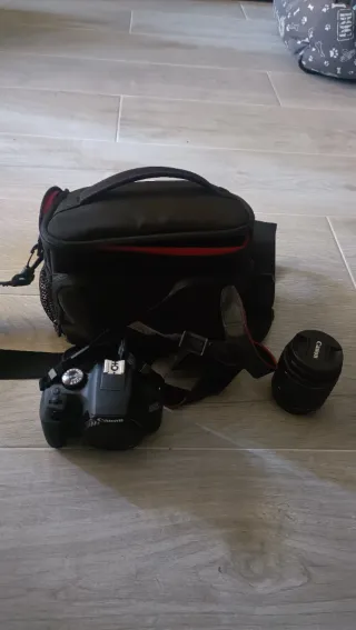 Cámara Réflex Canon EOS 2000D Negra con wifi y nfc