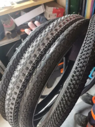 Cubiertas 26 Asfalto y Montaña