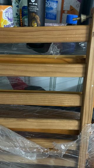 Cuna de madera con colchón