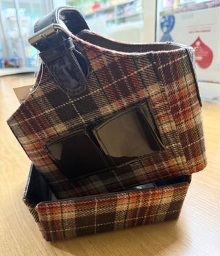 Porta-mandos y vacía-bolsillos cuadros