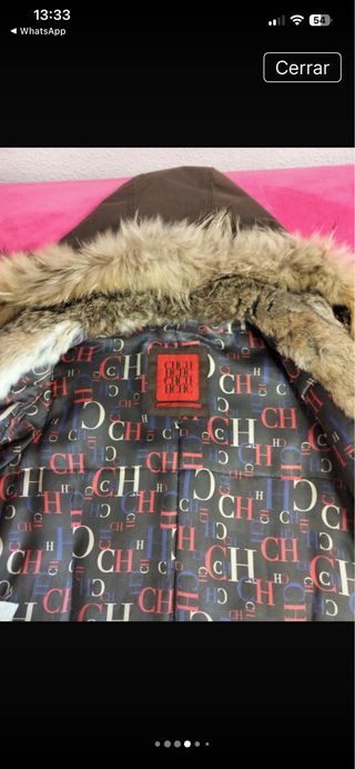 Parka Carolina Herrera Marrón con Capucha