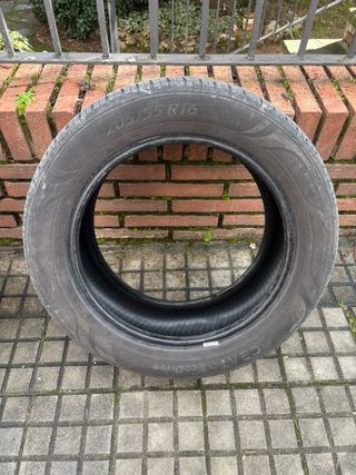 Neumáticos 205/55 R16
