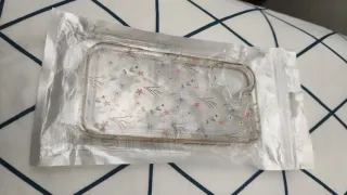 iPhone 16 color azul  Batería 98%