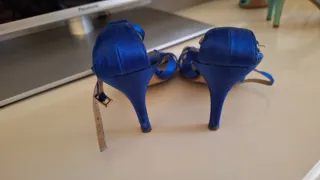 Sandalias de raso azul Talla 38