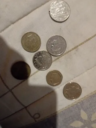 Lote de monedas extranjeras antiguas