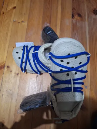 Crocs Rauw Alejandro Beige/Azul