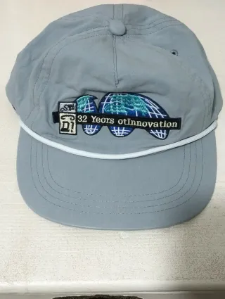 9 Cappelli But'ton...Vintage Blu e Oro