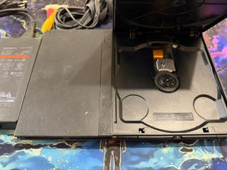 PS2 con cavi – Non legge dischi