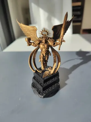 El Sanguinior - Figura Dorada