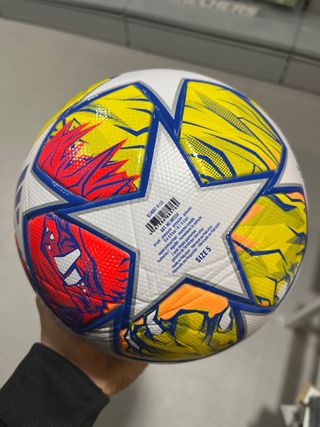 Balón Adidas Final Champions League Londres 24