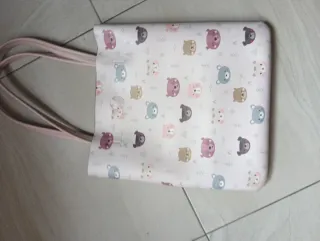 Bolso de mano con estampado de ositos