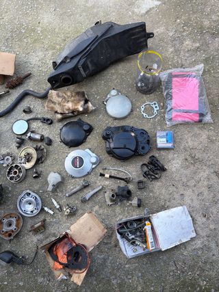 Lote de piezas AM6 49cc