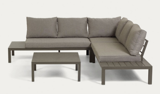 Sofá rinconero exterior 5 plazas + mesa